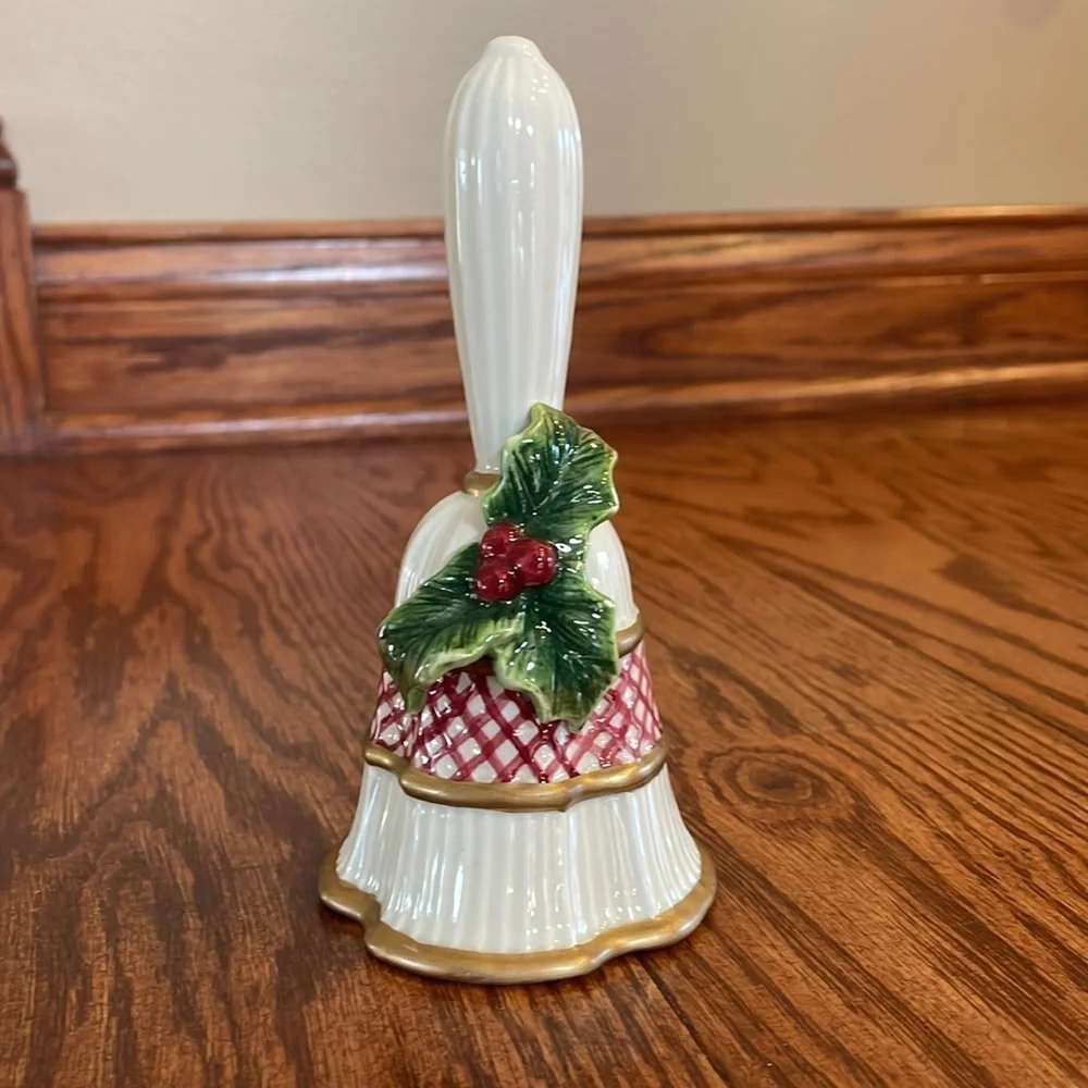 FITZ AND FLOYD Essentials Holly Berry Christmas Holiday bell no box perfect cond